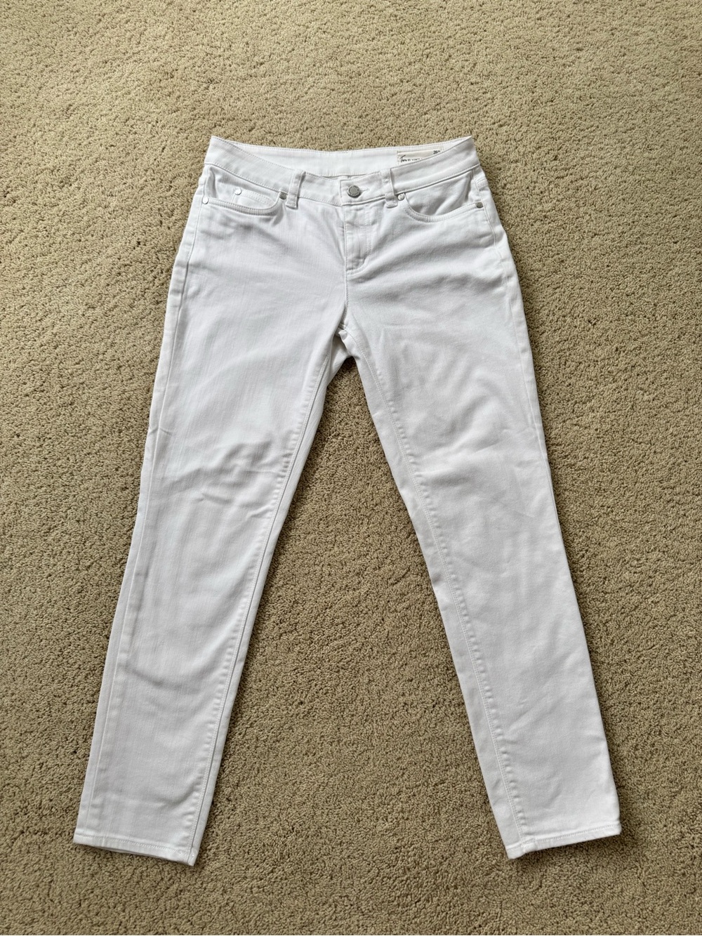 Two by Vince Camuto White Straight Leg Jeans